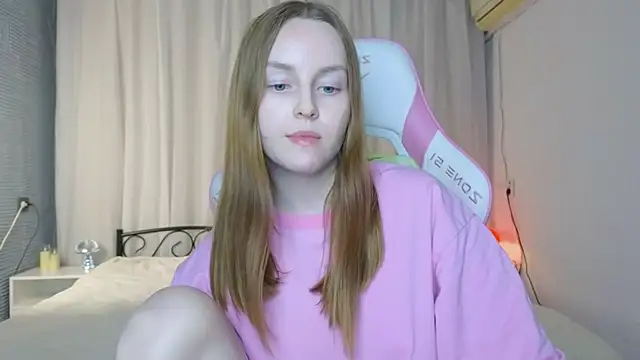 Snapshot of Wild__flowers chatting on September 28, 2025, 9:33 pm Wild flowers online show from September 28, 2025, 9:33 pm