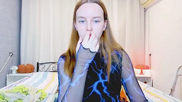 Snapshot of Wild__flowers chatting on November 12, 2025, 6:34 pm Wild flowers online show from November 12, 2025, 6:34 pm