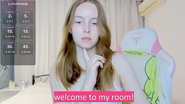 Snapshot of Wild__flowers chatting on September 30, 2025, 8:48 pm Wild flowers online show from September 30, 2025, 8:48 pm