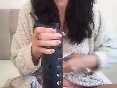 paolajonez online show from July 18, 2026, 4:26 pm