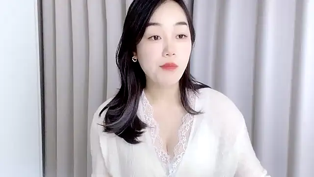 cloud8822 online show from November 13, 2025, 4:49 am