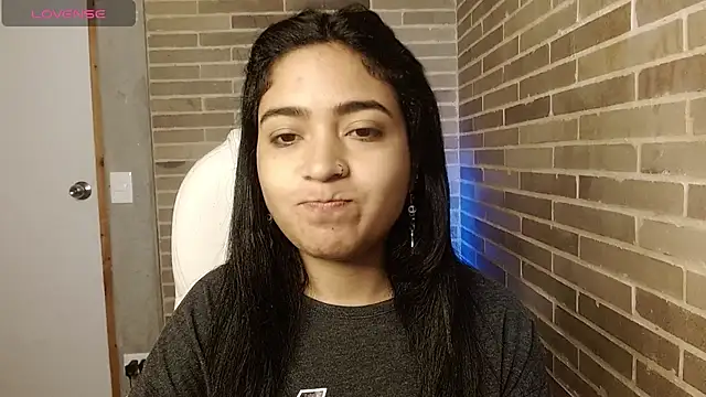 helenacyruss online show from February 4, 2026, 12:00 pm