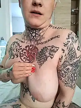 poussichienne online show from March 1, 2026, 12:27 pm