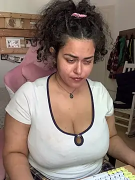 Curvydesifromgermany online show from July 10, 2026, 1:00 pm