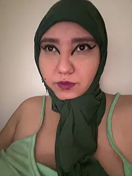 hannahayat online show from July 26, 2026, 2:46 pm