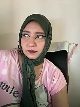 hannahayat online show from July 27, 2026, 2:57 pm