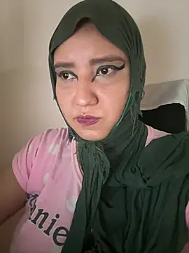 hannahayat online show from July 28, 2026, 2:13 pm