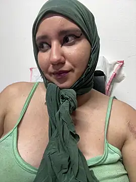 hannahayat online show from July 27, 2026, 2:51 am