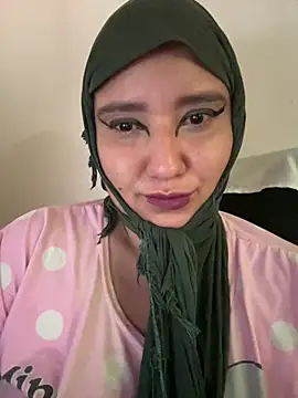 hannahayat online show from July 28, 2026, 3:21 pm