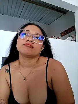 -VICKKY online show from February 23, 2026, 2:50 pm