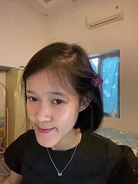 Snapshot of thithi8369 chatting on February 19, 2025, 4:44 am thithi8369 online show from February 19, 2025, 4:44 am