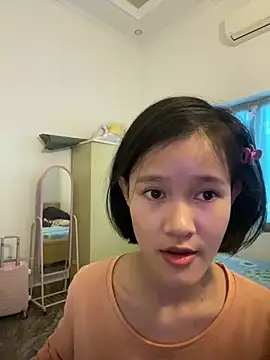 Snapshot of thithi8369 chatting on December 19, 2024, 5:40 am thithi8369 online show from December 19, 2024, 5:40 am