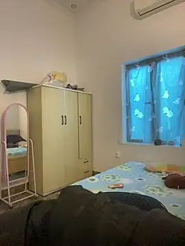 Snapshot of thithi8369 chatting on December 18, 2024, 5:37 am thithi8369 online show from December 18, 2024, 5:37 am