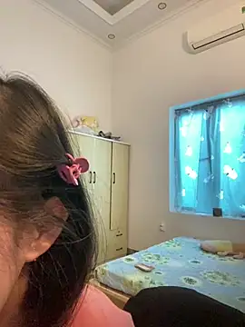 Snapshot of thithi8369 chatting on December 17, 2024, 4:23 am thithi8369 online show from December 17, 2024, 4:23 am