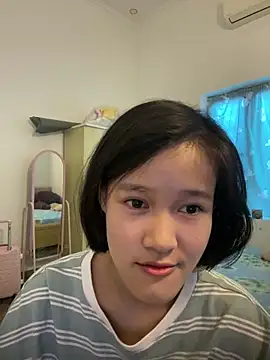 Snapshot of thithi8369 chatting on December 21, 2024, 5:47 am thithi8369 online show from December 21, 2024, 5:47 am