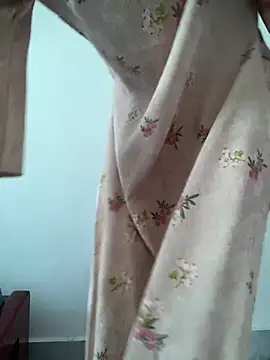 Snapshot of thithi8369 chatting on January 12, 2025, 5:13 am thithi8369 online show from January 12, 2025, 5:13 am