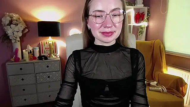 Snapshot of Mia_Tasty chatting on February 22, 2025, 10:51 am Mia Tasty online show from February 22, 2025, 10:51 am