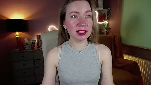 Snapshot of Mia_Tasty chatting on March 7, 2025, 10:46 am Mia Tasty online show from March 7, 2025, 10:46 am