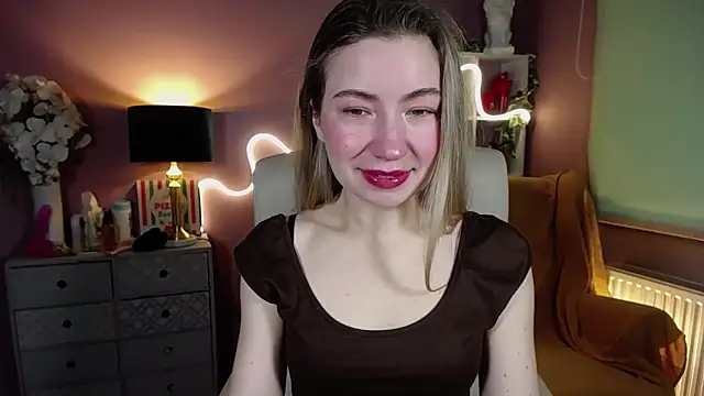 Snapshot of Mia_Tasty chatting on February 16, 2025, 7:48 am Mia Tasty online show from February 16, 2025, 7:48 am