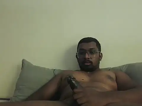 Snapshot of chennaibull101 chatting on April 11, 2026, 4:09 am chennaibull101 online show from April 11, 2026, 4:09 am