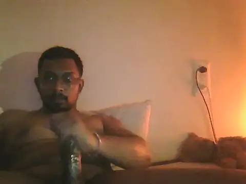 Snapshot of chennaibull101 chatting on February 25, 2026, 8:19 pm chennaibull101 online show from February 25, 2026, 8:19 pm