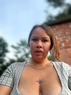 Emiily lee online show from May 17, 2026, 11:32 am