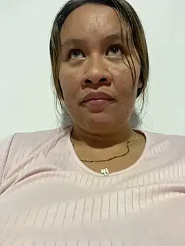 Snapshot of Emiily_lee chatting on March 13, 2025, 8:00 pm Emiily lee online show from March 13, 2025, 8:00 pm