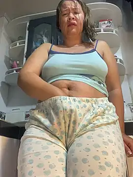 Snapshot of Emiily_lee chatting on March 16, 2025, 10:00 am Emiily lee online show from March 16, 2025, 10:00 am
