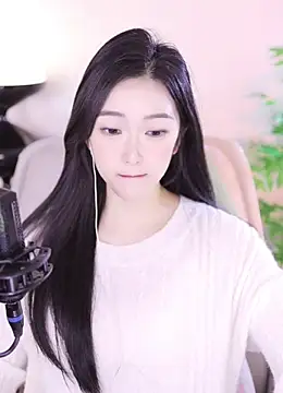 Snapshot of Haha--99 chatting on December 13, 2024, 11:23 am Haha--99 online show from December 13, 2024, 11:23 am