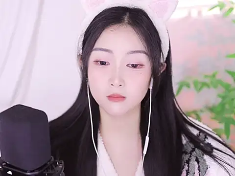 Snapshot of Haha--99 chatting on January 4, 2025, 3:07 pm Haha--99 online show from January 4, 2025, 3:07 pm