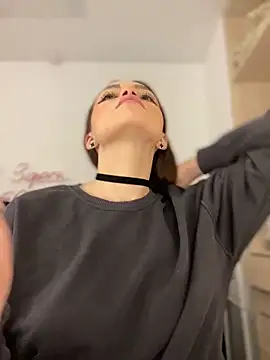 Snapshot of AnaWest chatting on February 28, 2025, 6:10 am AnaWest online show from February 28, 2025, 6:10 am