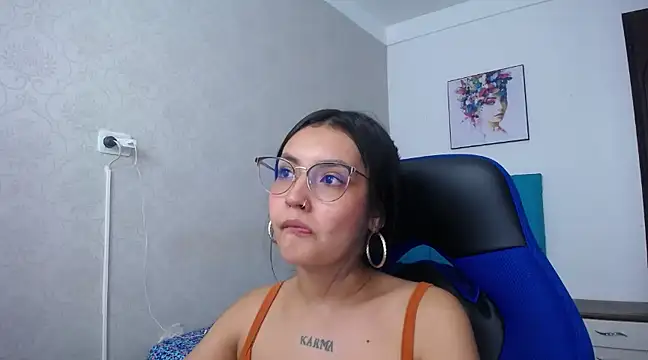 Snapshot of antonella_sweetlittle chatting on March 4, 2025, 6:39 pm antonella sweetlittle online show from March 4, 2025, 6:39 pm