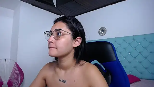 Snapshot of antonella_sweetlittle chatting on February 18, 2026, 11:06 am antonella sweetlittle online show from February 18, 2026, 11:06 am