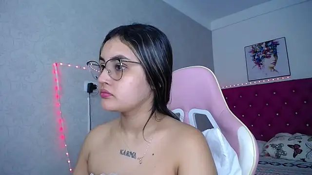 antonella sweetlittle online show from May 10, 2026, 12:20 pm