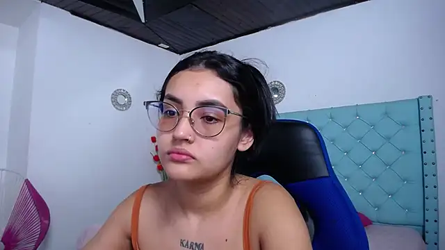 Snapshot of antonella_sweetlittle chatting on February 19, 2026, 10:56 am antonella sweetlittle online show from February 19, 2026, 10:56 am