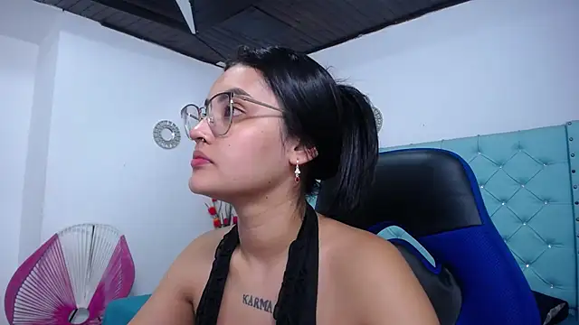 Snapshot of antonella_sweetlittle chatting on February 11, 2026, 10:48 am antonella sweetlittle online show from February 11, 2026, 10:48 am