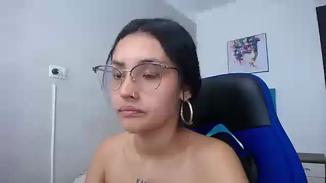 Snapshot of antonella_sweetlittle chatting on March 2, 2025, 12:25 pm antonella sweetlittle online show from March 2, 2025, 12:25 pm