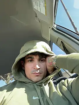 Snapshot of kevinyork chatting on January 8, 2025, 7:34 pm kevinyork online show from January 8, 2025, 7:34 pm