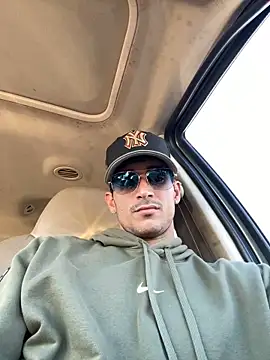 Snapshot of kevinyork chatting on December 2, 2024, 9:01 pm kevinyork online show from December 2, 2024, 9:01 pm