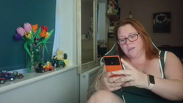 NikiDeeOfficial online show from July 5, 2026, 8:48 pm