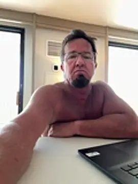 sluttydylan online show from April 7, 2026, 9:49 pm