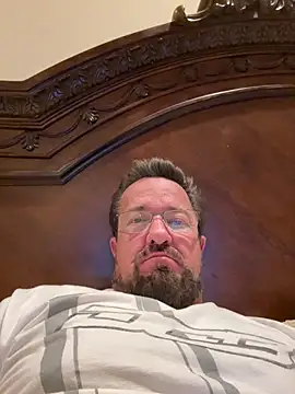 sluttydylan online show from October 30, 2025, 4:00 am