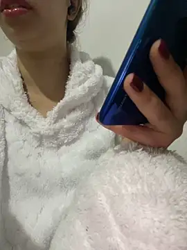 farah-36 online show from November 13, 2025, 8:35 pm