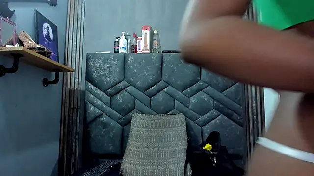 dalilaqueen online show from February 17, 2026, 12:02 pm