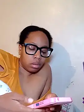 madamsensuale online show from February 9, 2025, 1:44 am