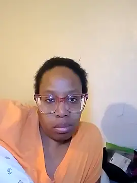 madamsensuale online show from March 2, 2025, 1:26 am