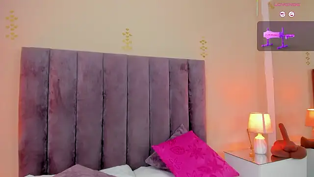 Snapshot of Megan_Thompsonn chatting on March 13, 2026, 1:05 pm Megan Thompsonn online show from March 13, 2026, 1:05 pm