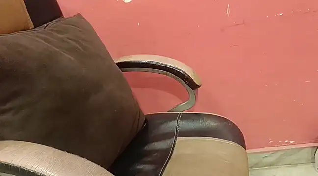 Snapshot of FRIENDFORFUN chatting on February 28, 2025, 6:10 am FRIENDFORFUN online show from February 28, 2025, 6:10 am