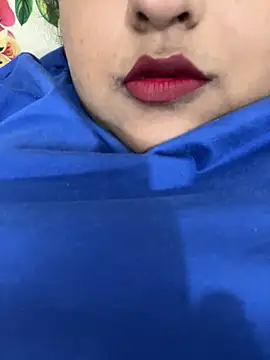 smile pretty online show from December 5, 2025, 1:32 pm