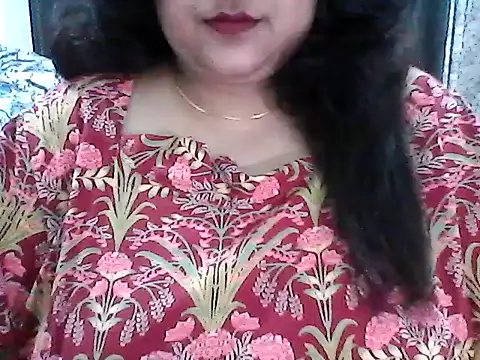 Snapshot of smile_pretty chatting on July 30, 2026, 7:24 pm smile pretty online show from July 30, 2026, 7:24 pm